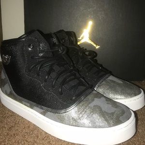 Glitter camo girls Jordan jasmine lifestyle high top sneaker shoe 6.5 youth